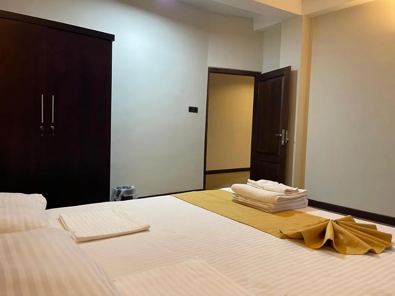 Lush Breeze Hotel Kandy Sri Lanka