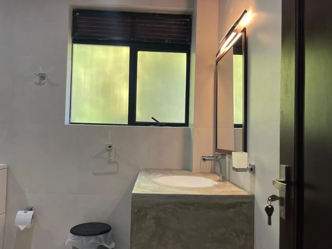 Lush Breeze Hotel Kandy Guest house